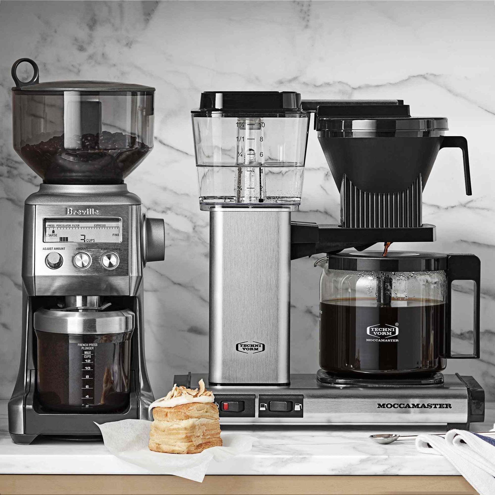 Technivorm Moccamaster KBGV Select 10-cup coffee maker with brew-volume selector and glass carafe