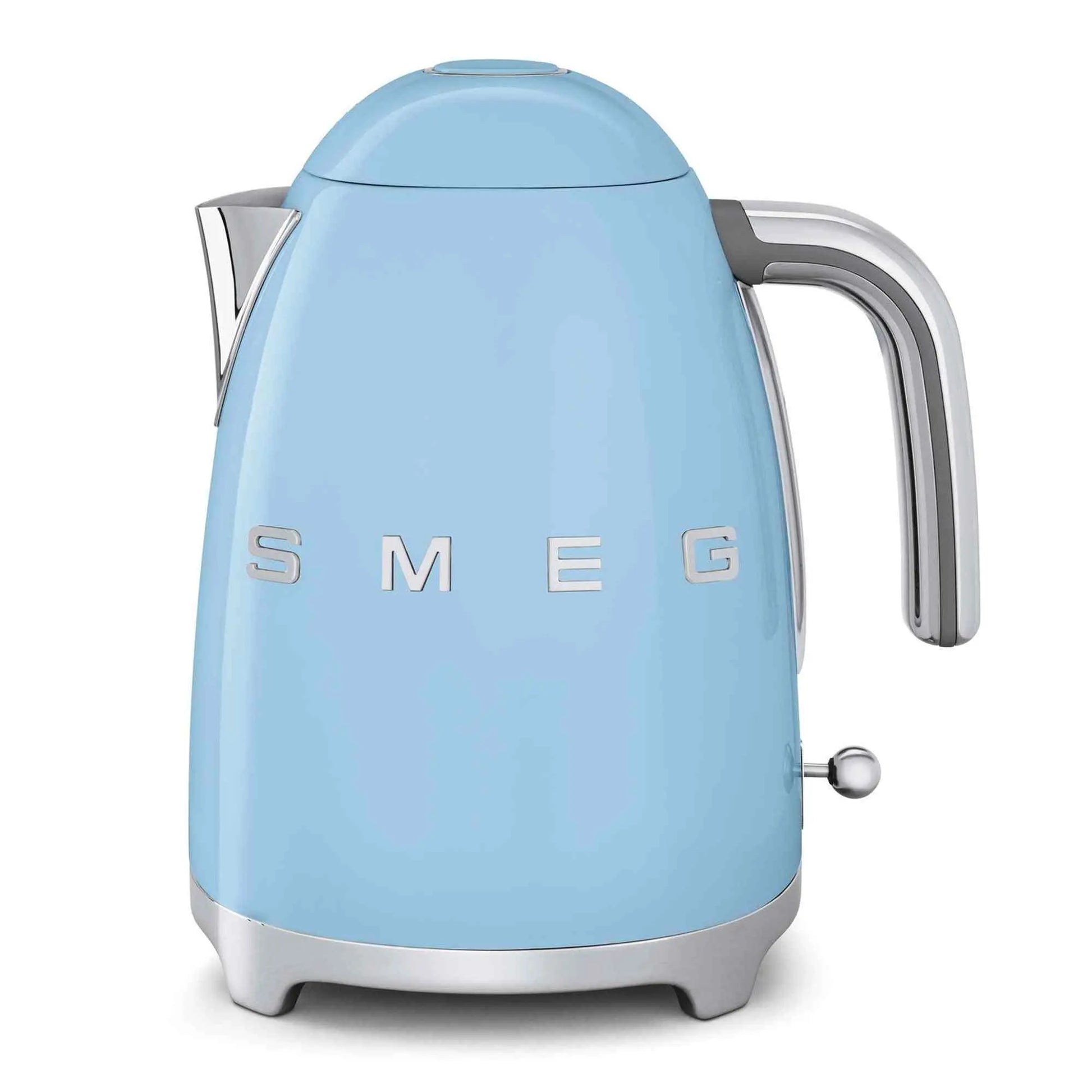 SMEG Electric Kettle with 360˚ swivel base, auto-shutoff, water-level indicators, gentle steam release, and removable limescale filter.